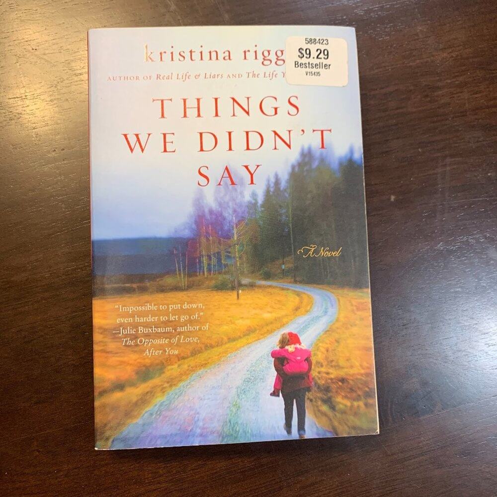 Book Novel - Things We Didn't Say - A Novel